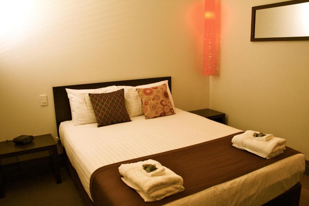The Burwood Inn Newcastle Room photo